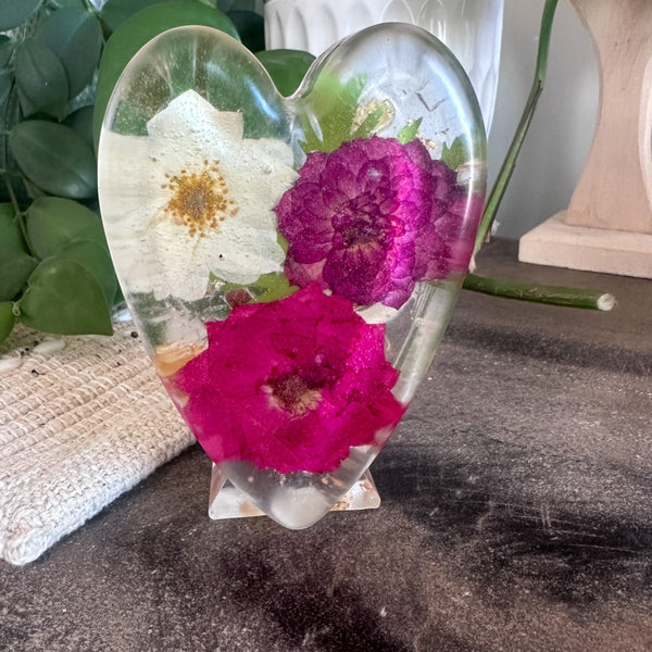 Rose Heart - Handmade Botanical Resin Decor Romantic Garden Heart