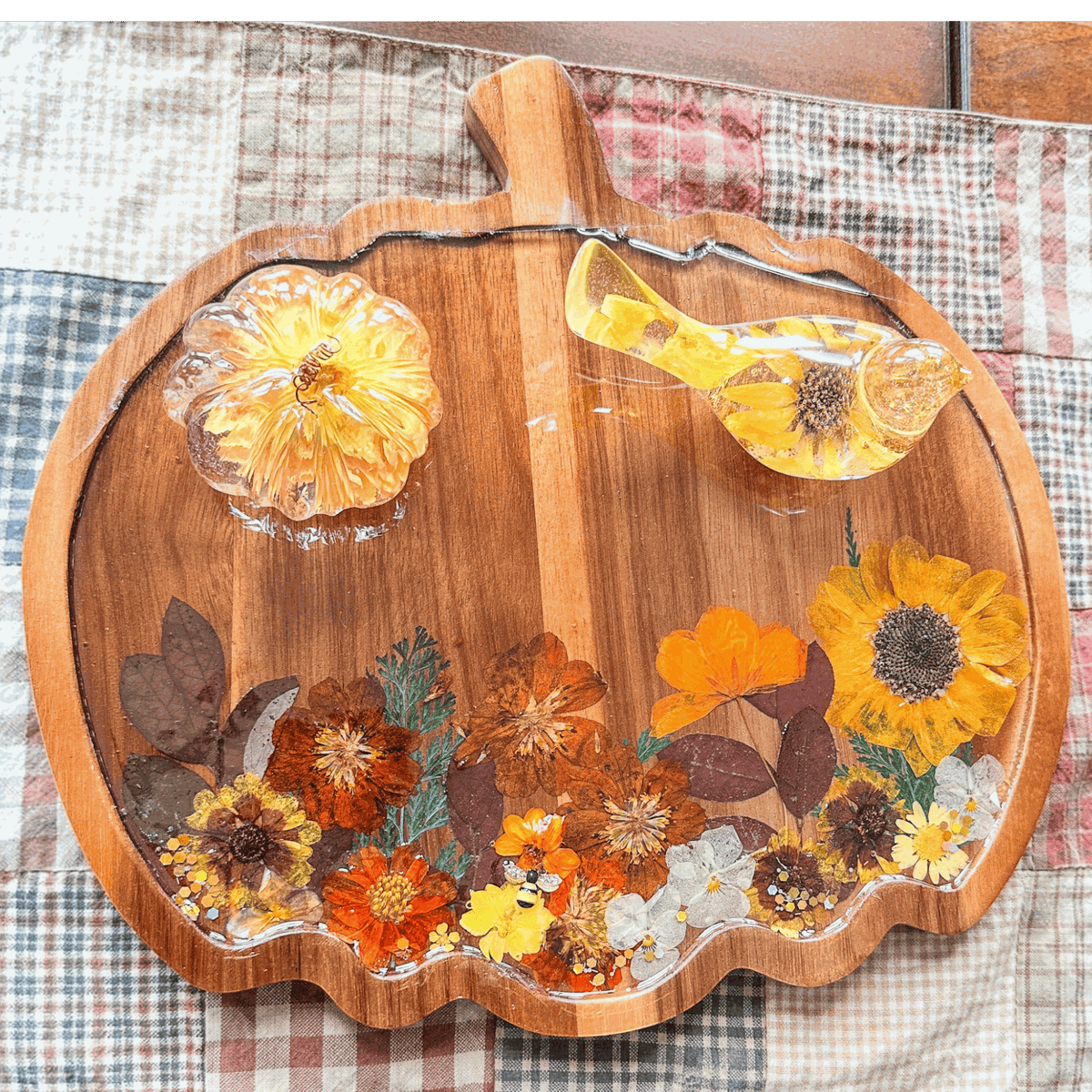 Wooden harvest sunflower pumpkin tray with real pressed sunflower, dried botanicals, bee charm, and gold glitter detail
