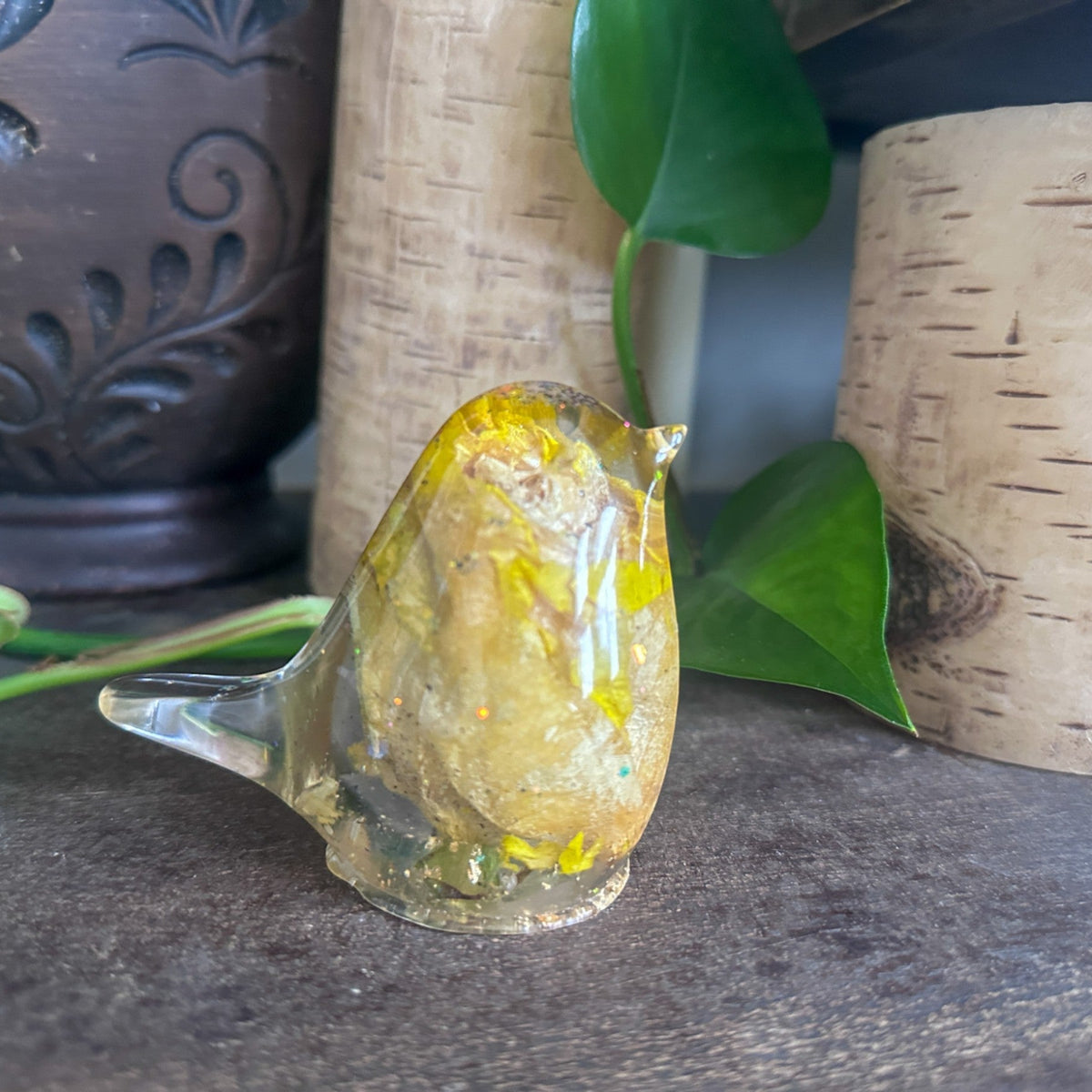 Golden Rose Resin Bird – Handmade Nature-Inspired Bird Décor