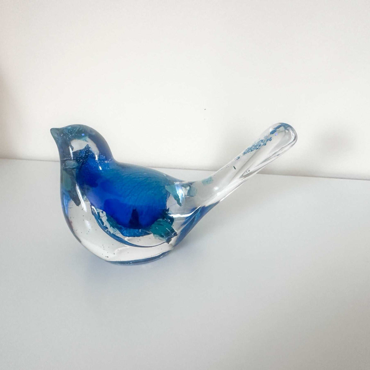 Azure Songbirds of Serenity - Handmade Blue Rose Resin Bird Decor