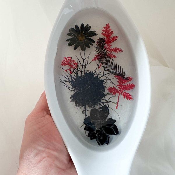 Floral Dreamscape Porcelain Tray - Handmade Pressed Flower Resin Tray