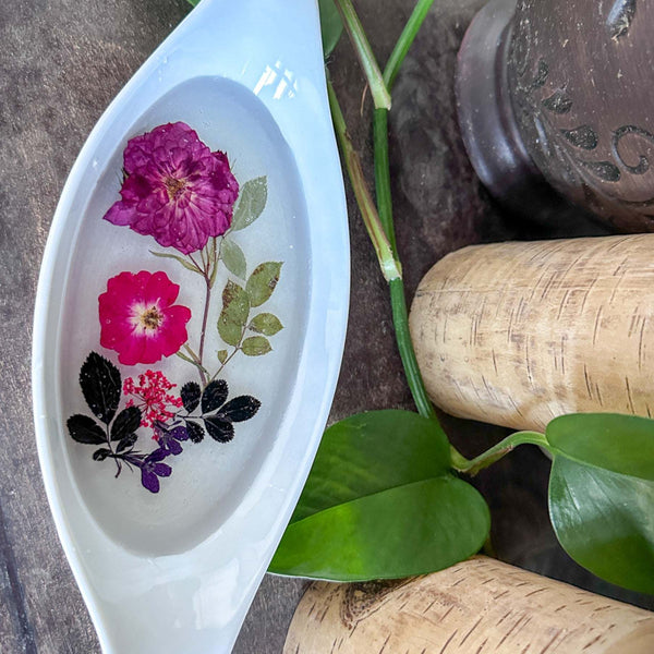 Floral Dreamscape Porcelain Tray - Handmade Pressed Flower Resin Tray