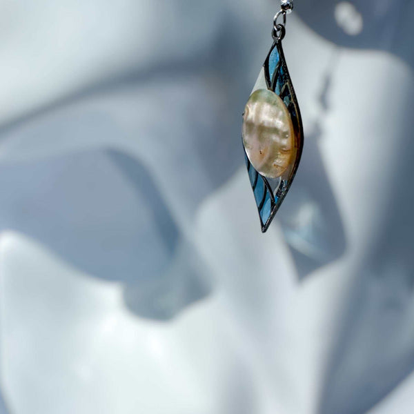 Earring - Pearly Seas - Handmade Mother of Pearl Ocean Resin Earrings