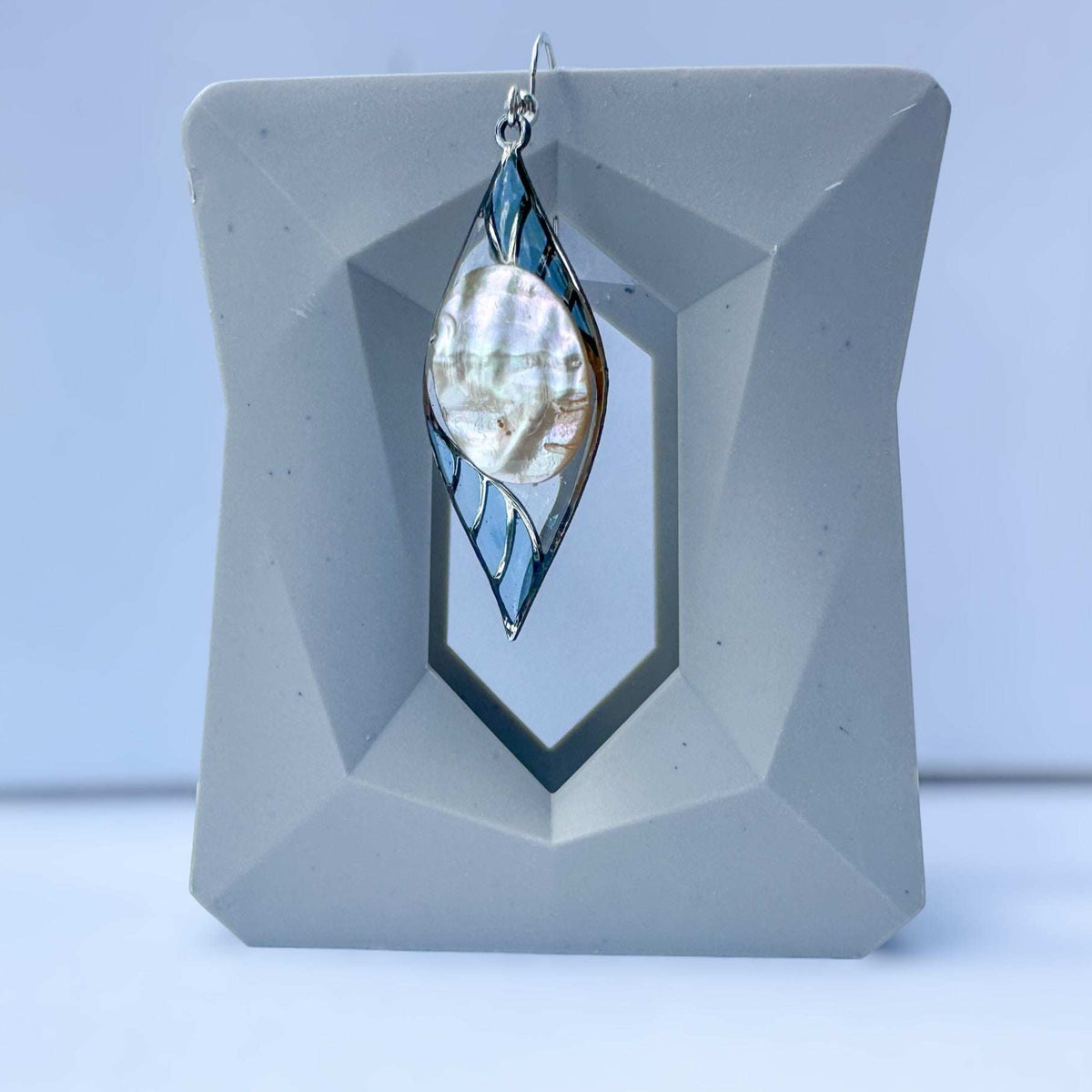 Earring - Pearly Seas - Handmade Mother of Pearl Ocean Resin Earrings