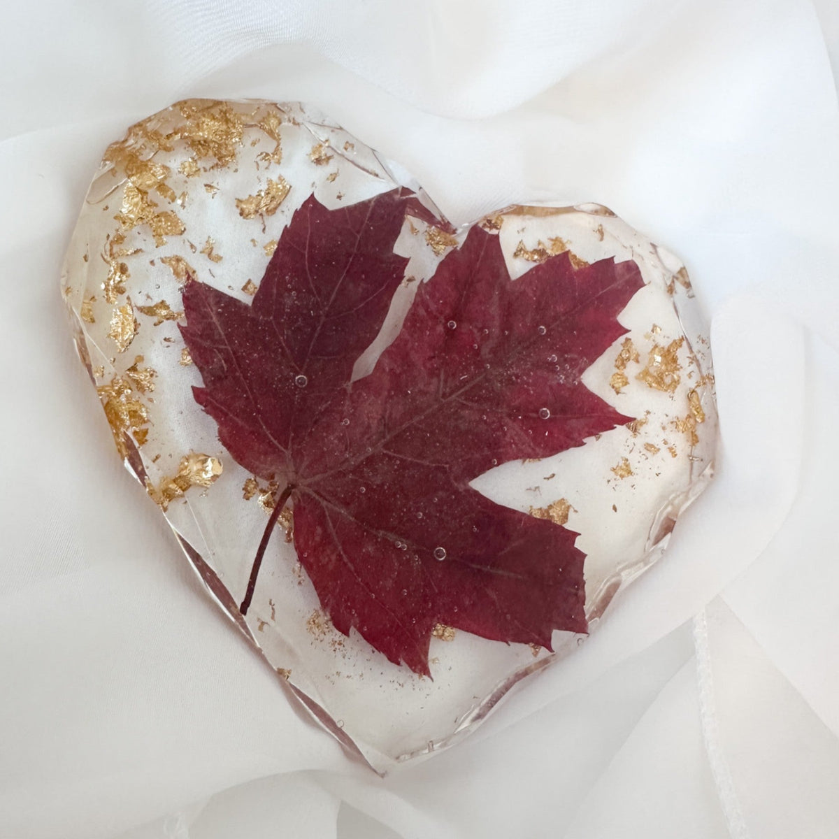 Canadian Maple Leaf Heart Coasters – Resin Decor with Gold Leaf Accent