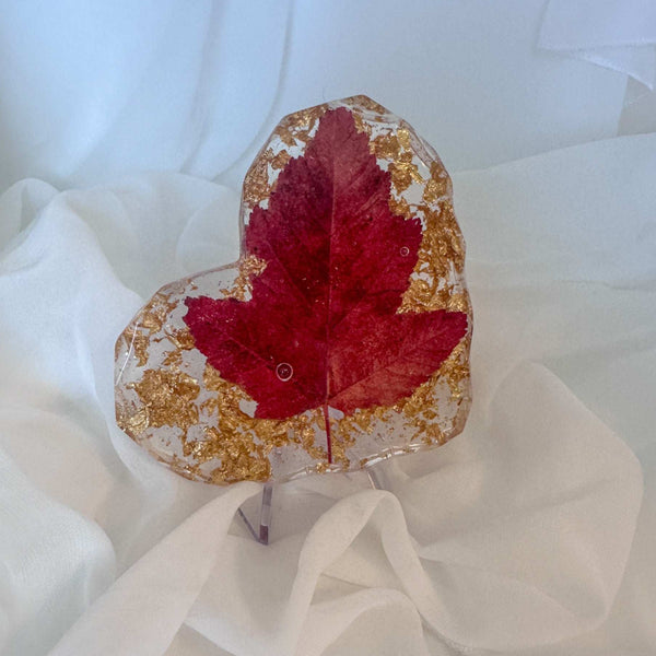 Canadian Maple Leaf Heart Coasters – Resin Decor with Gold Leaf Accent