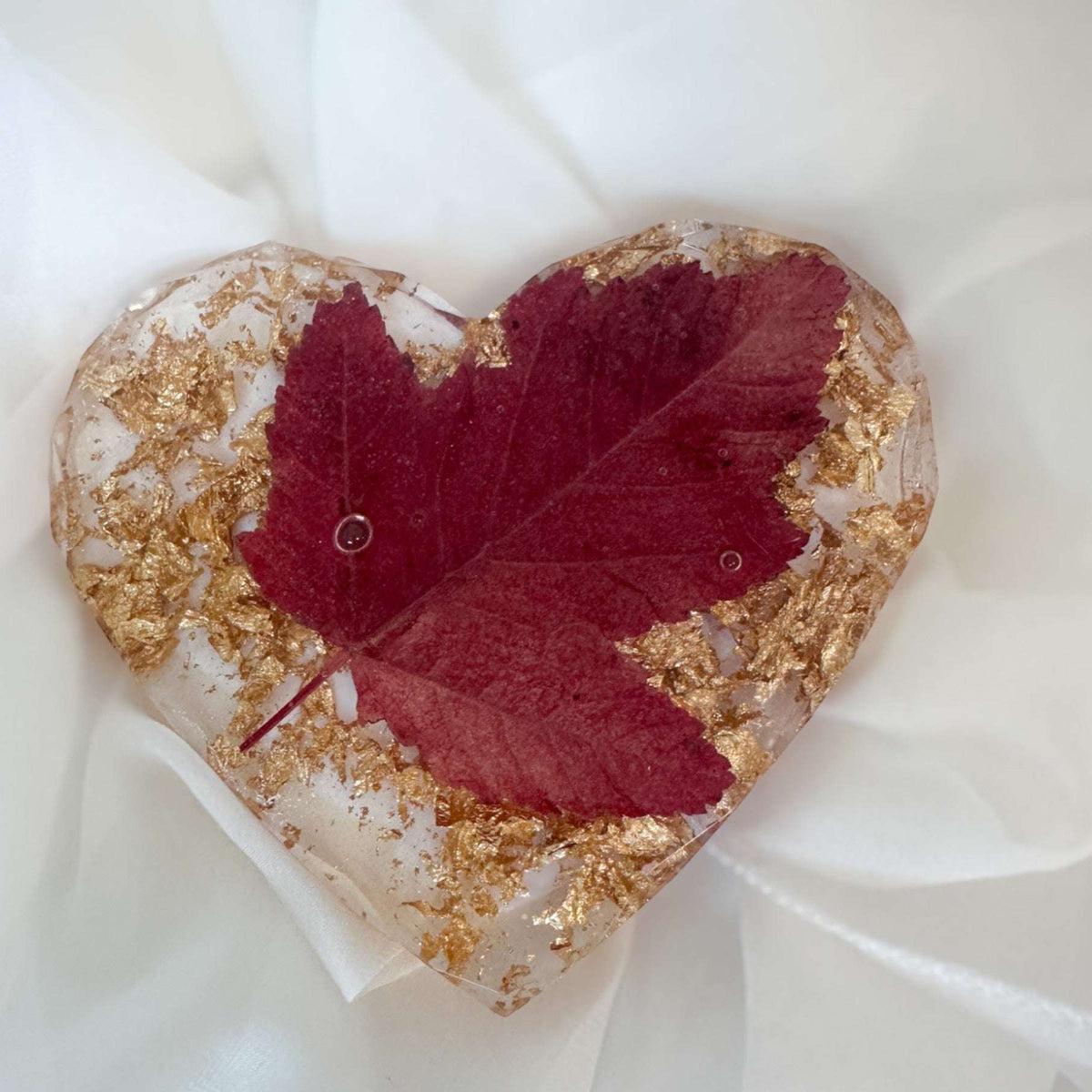 Canadian Maple Leaf Heart Coasters – Resin Decor with Gold Leaf Accent