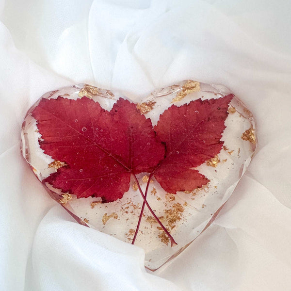 Canadian Maple Leaf Heart Coasters – Resin Decor with Gold Leaf Accent