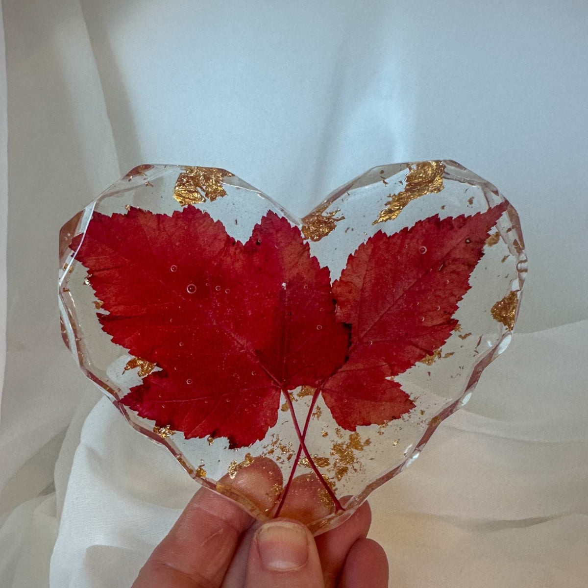 Canadian Maple Leaf Heart Coasters – Resin Decor with Gold Leaf Accent