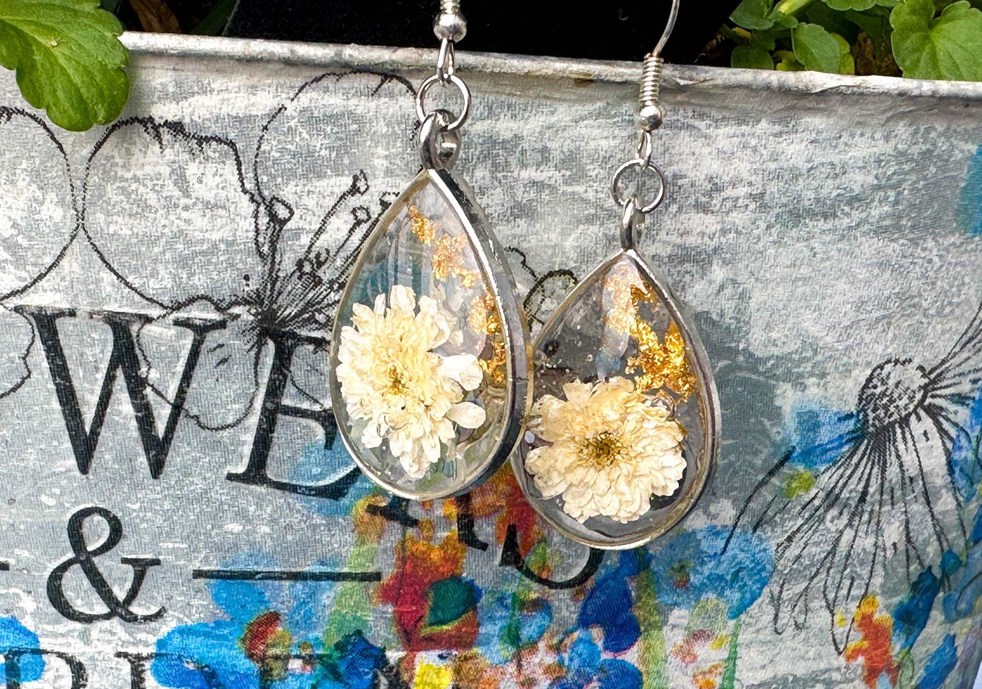 White Petal Dew Drop Floral Earring Set - Handmade with Pressed Flower
