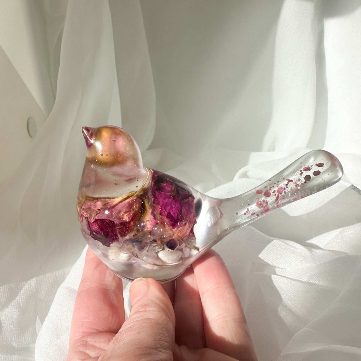 Rose Garden Resin Birds - Enchanted Floral Art with Amethyst Gemstones