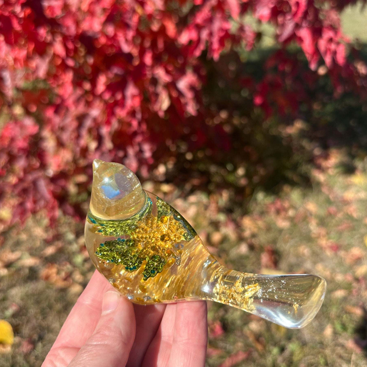 Maple Leaf Crystal Songbirds: Handmade Resin Art Rhinestone Bird Decor