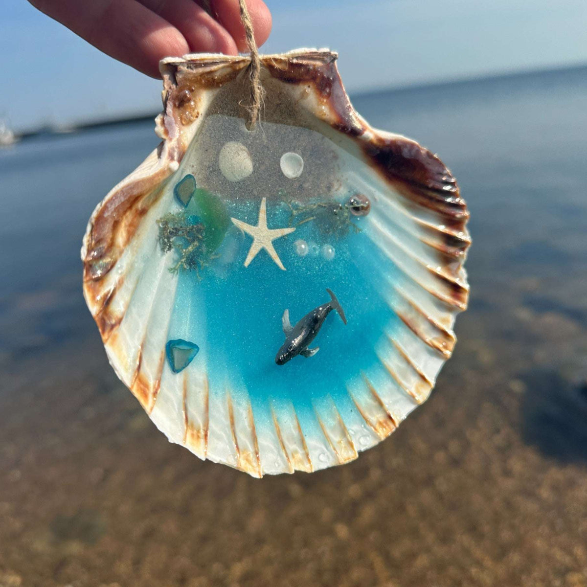 Ocean Serenity Suncatcher - Seashell & Resin Ocean Beach