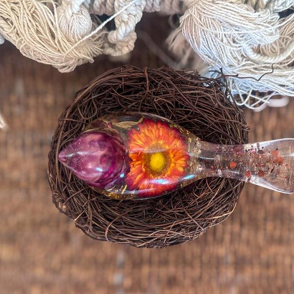 Harvest Songbirds - Handmade Resin Birds with Strawflowers & Glitter