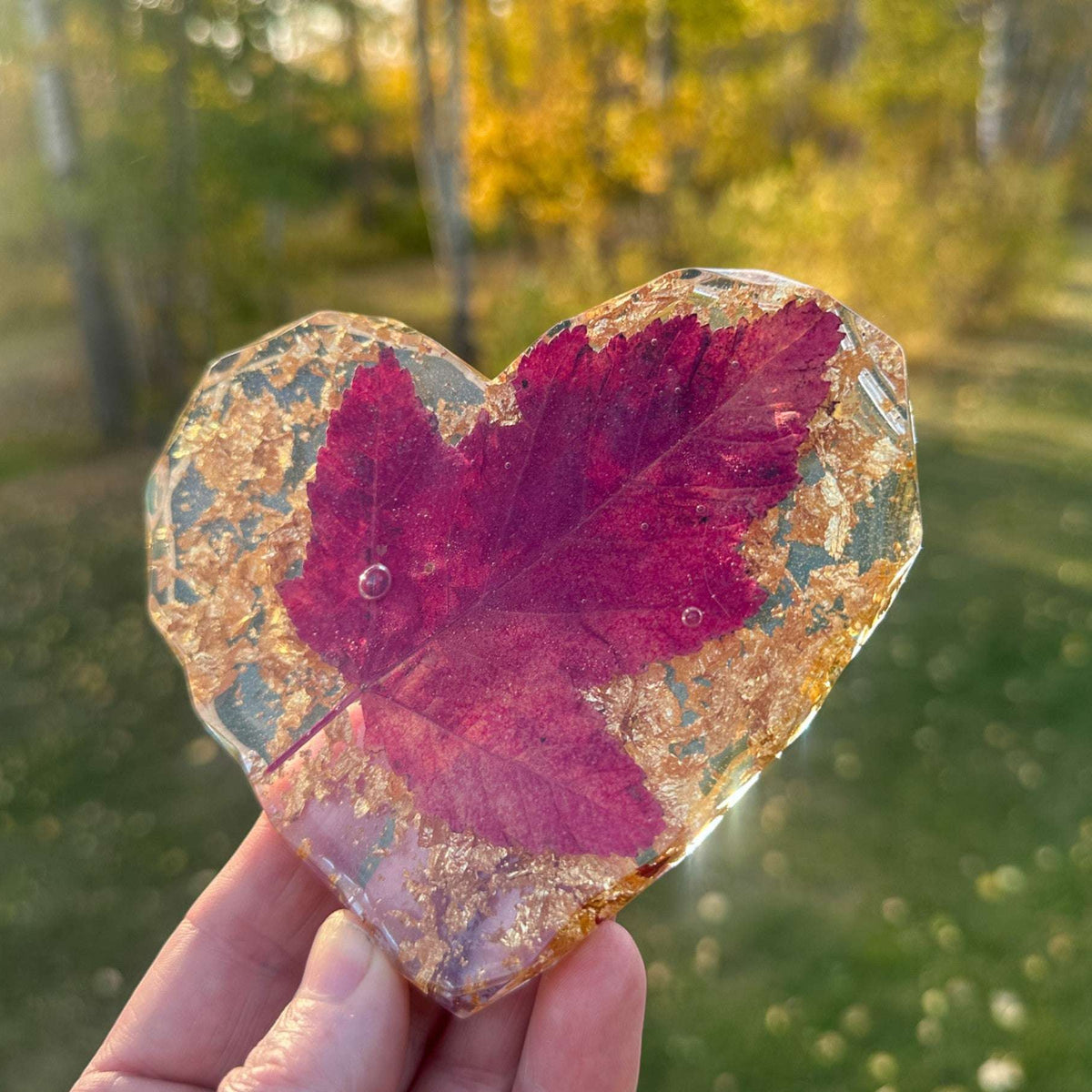 Canadian Maple Leaf Heart Coasters – Resin Decor with Gold Leaf Accent