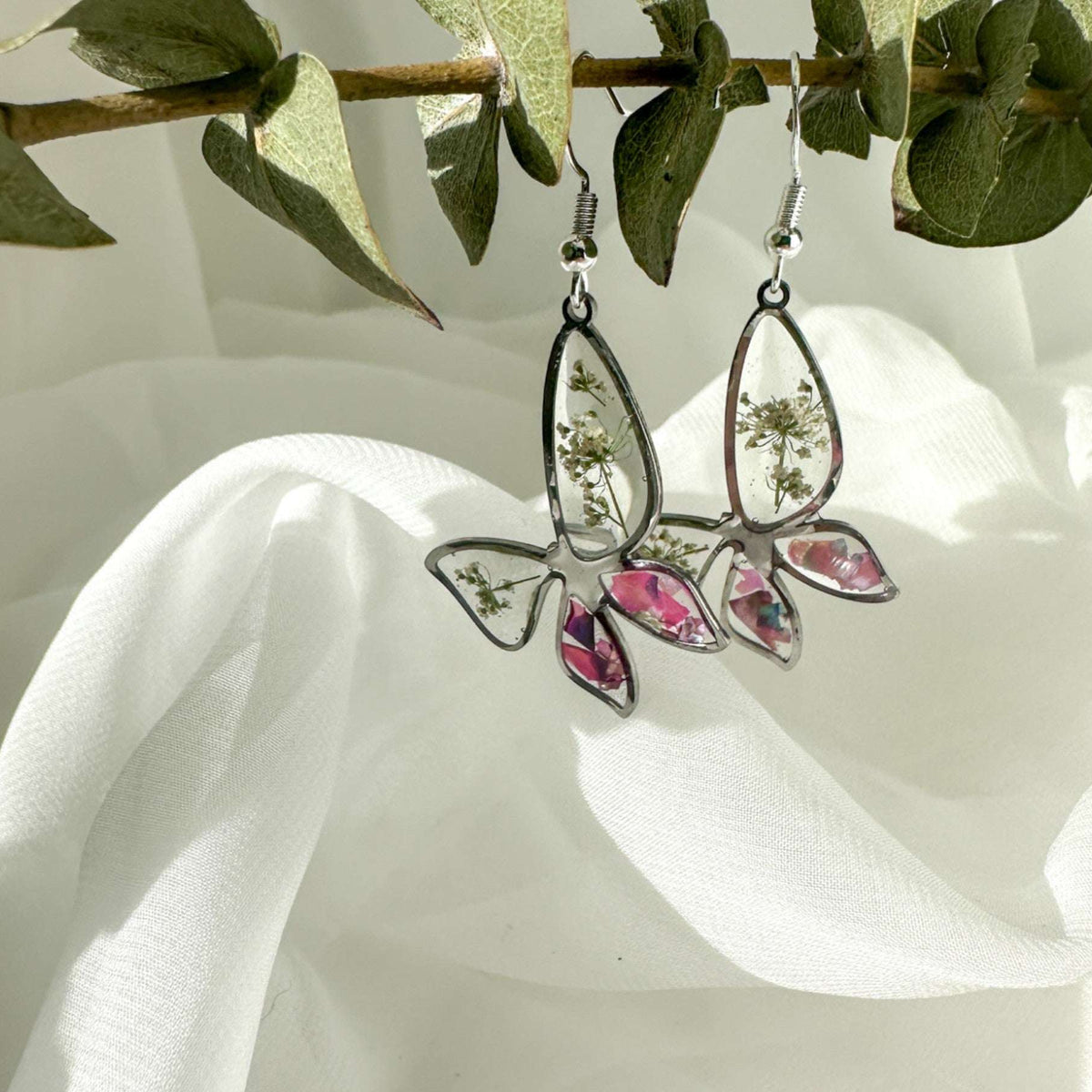 Butterfly  Whispers - Handmade Botanical Resin Earring Mother of Pearl