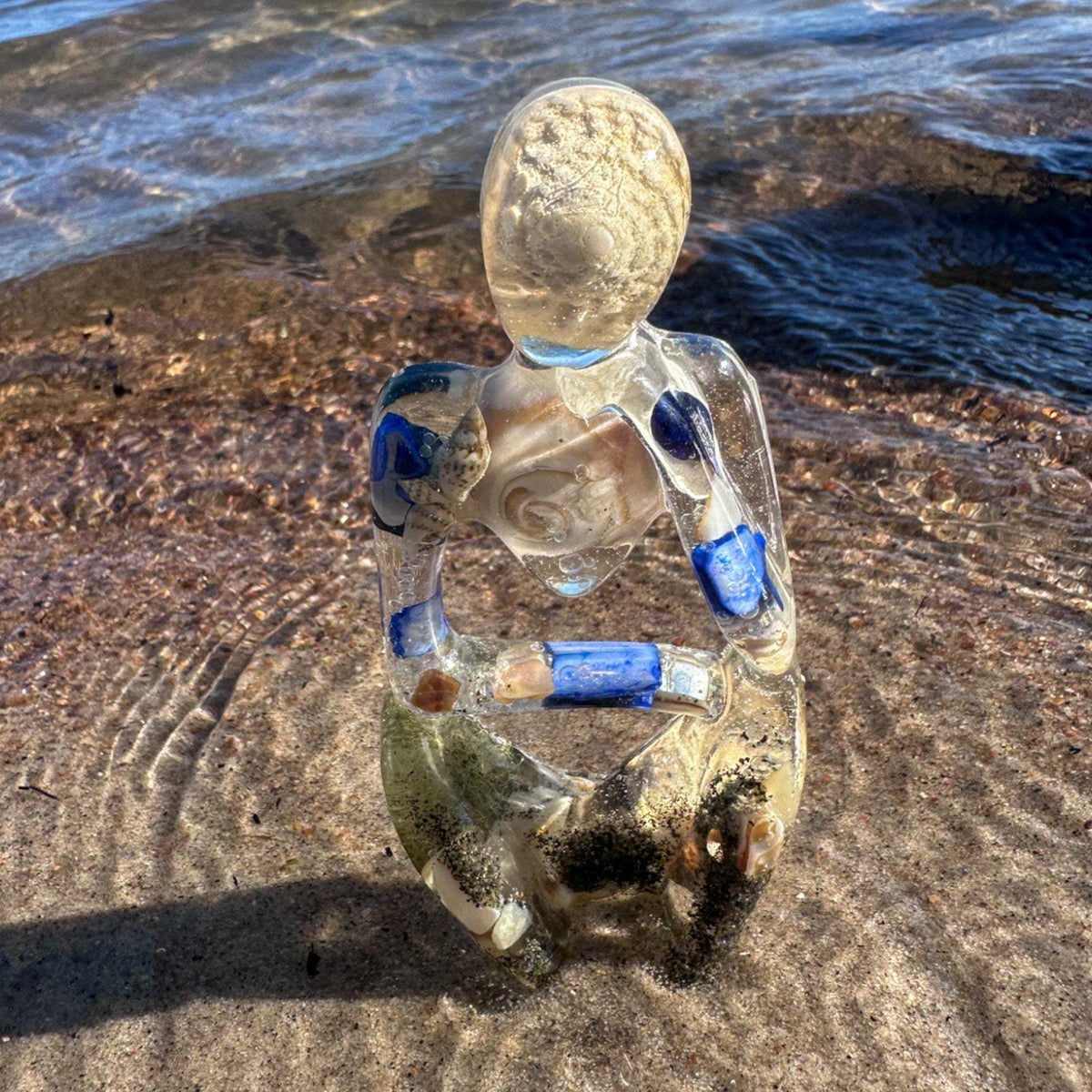 Seaside Contemplation: Ocean-Themed Thinker Seashell Resin Sculpture 2