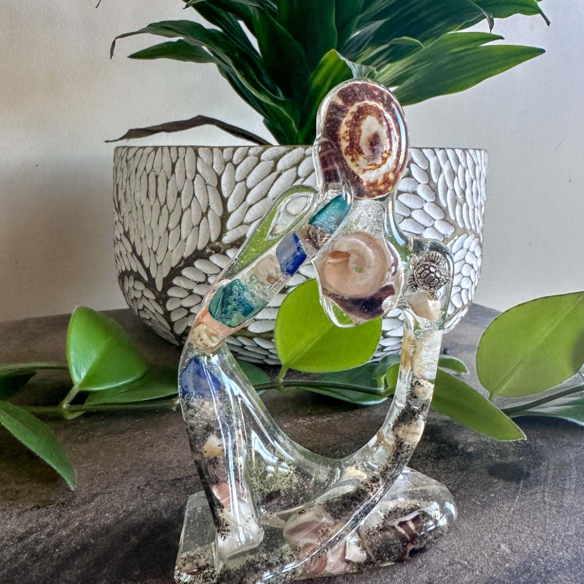 Seaside Contemplation: Ocean-Themed Resin Thinker Seashell Sculpture