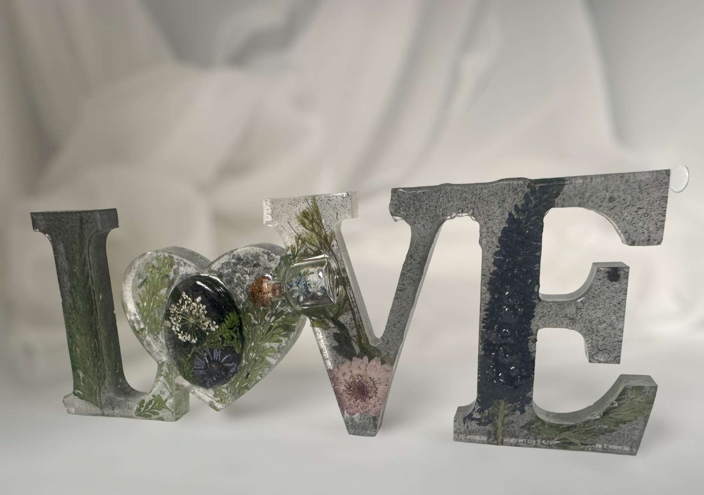 LOVE Handmade Epoxy Resim Word Decor Filled with Dried Flowers