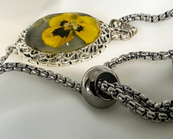Bracelet Handmade with Dried Flower Accents & Silver Elegance 