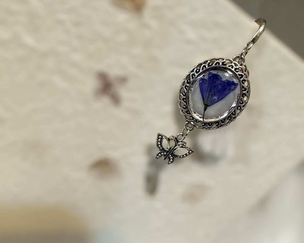 Bookmark Blooms in Books: Handcrafted Floral Delights with Charms 