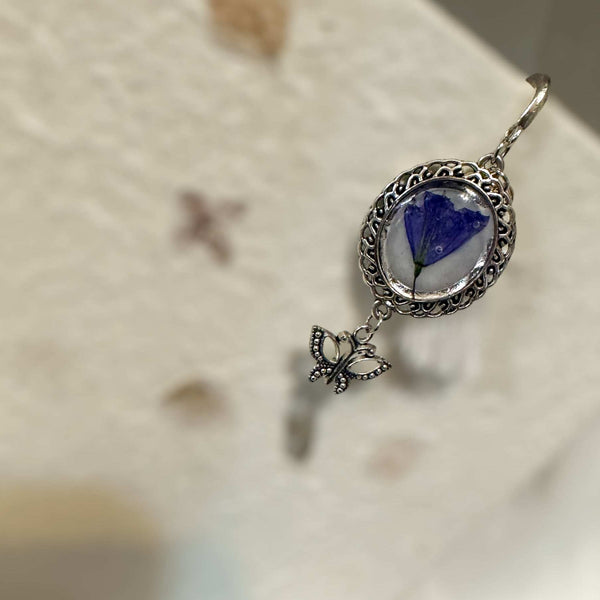 Bookmark Blooms in Books: Handcrafted Floral Delights with Charms 