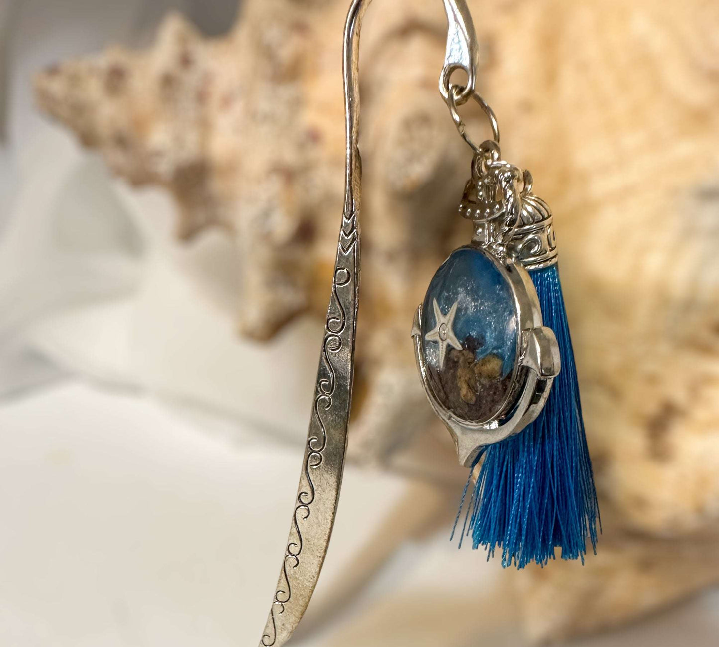 Bookmark - Handcrafted Resin Oceans with Real Seashells and Sand