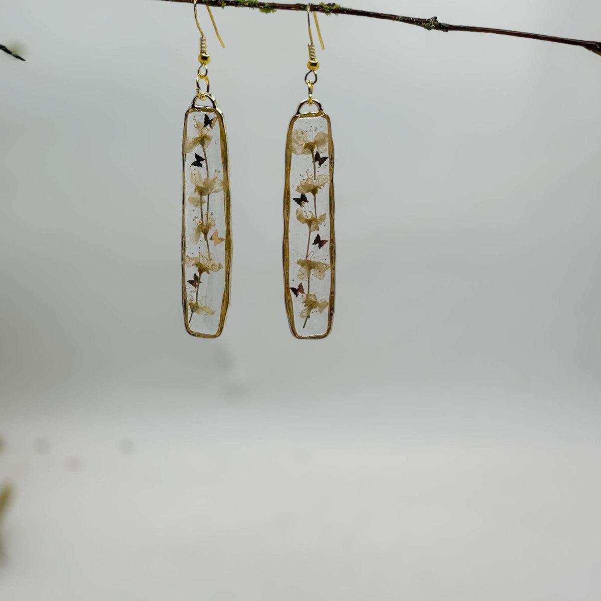 Bloom Cascade Earrings - Minimalistic Meets Boho - Pressed Flower