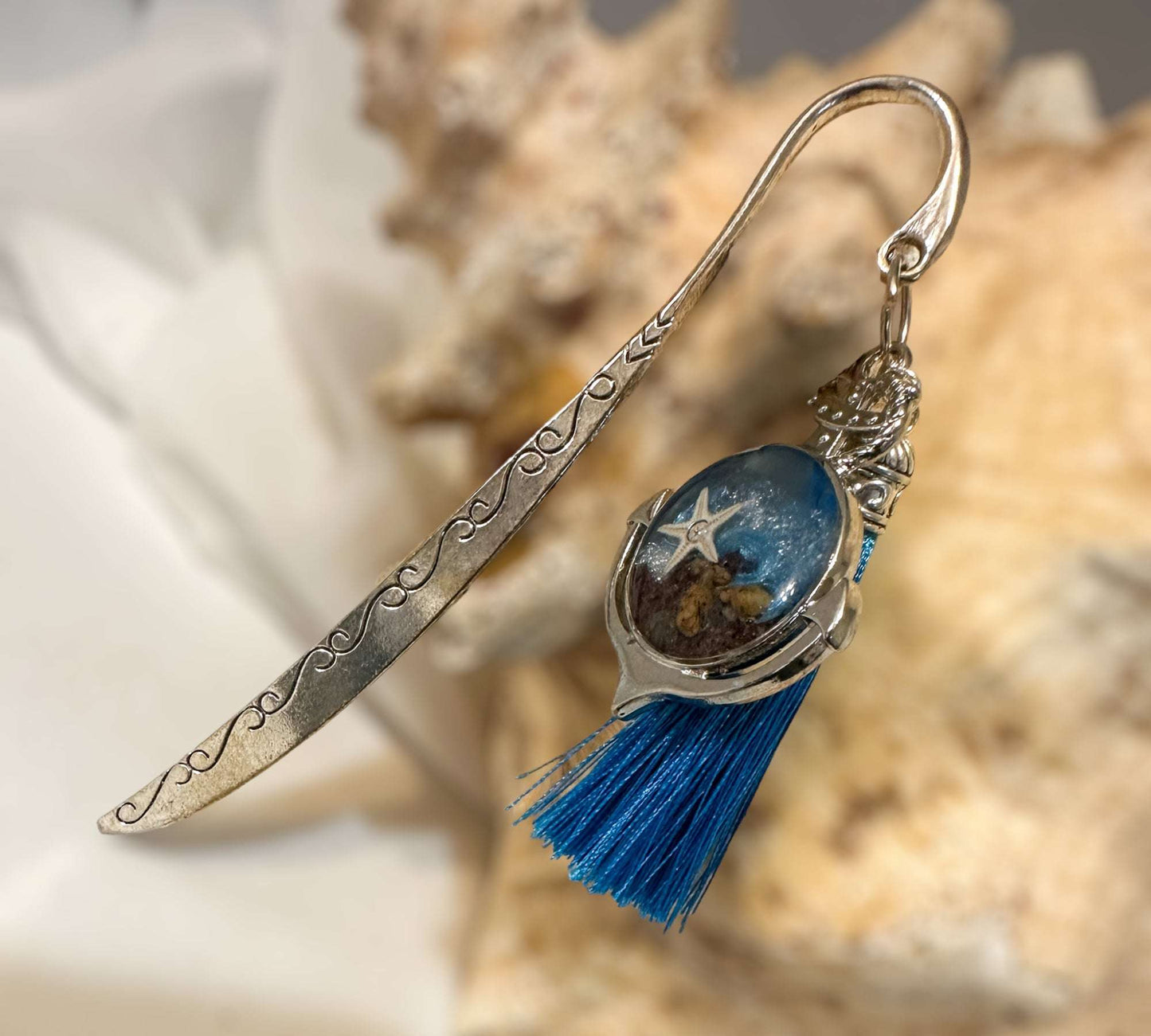 Bookmark - Handcrafted Resin Oceans with Real Seashells and Sand