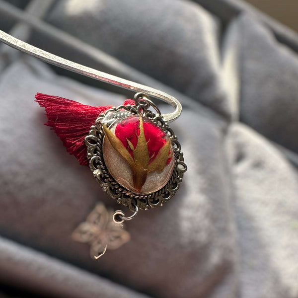 Bookmark - Botanical Elegance - Handcrafted Resin Floral Bookmarks