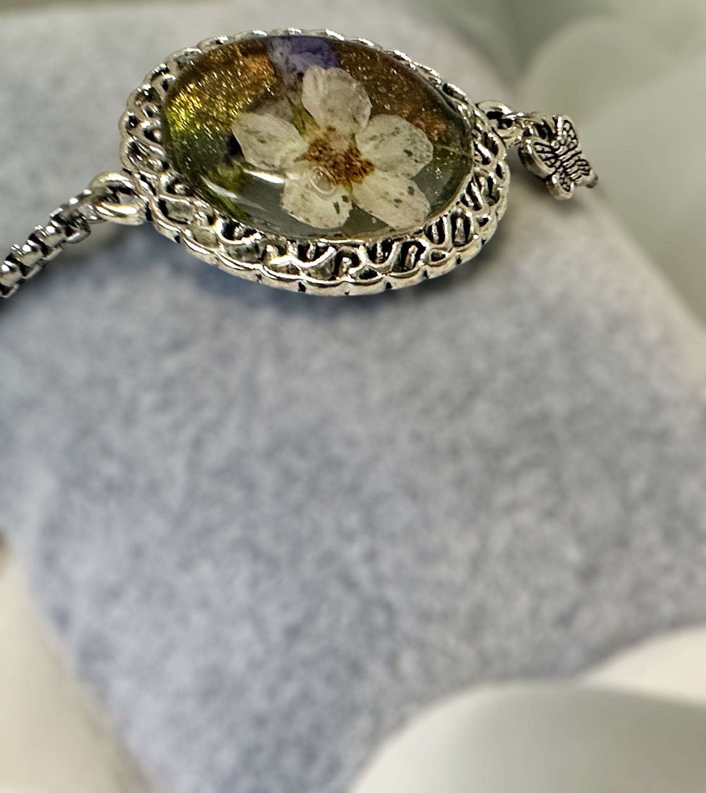 Bracelet Handmade with Dried Flower Accents & Silver Elegance 