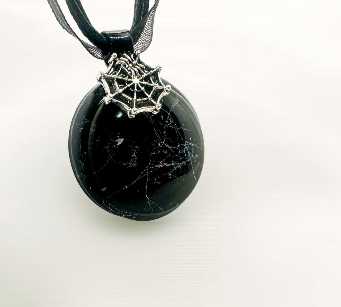 Spiderweb-Inspired Resin Pendant Necklace - Nature's Beauty on Display