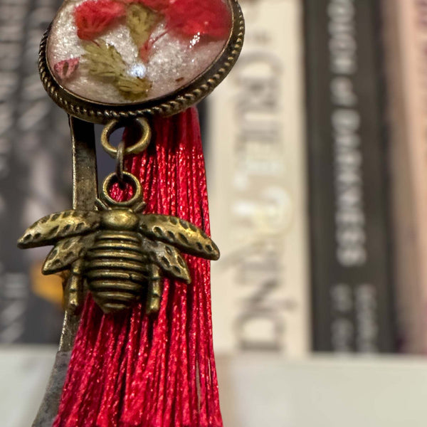 Bookmark - Botanical Elegance - Handcrafted Resin Floral Bookmarks
