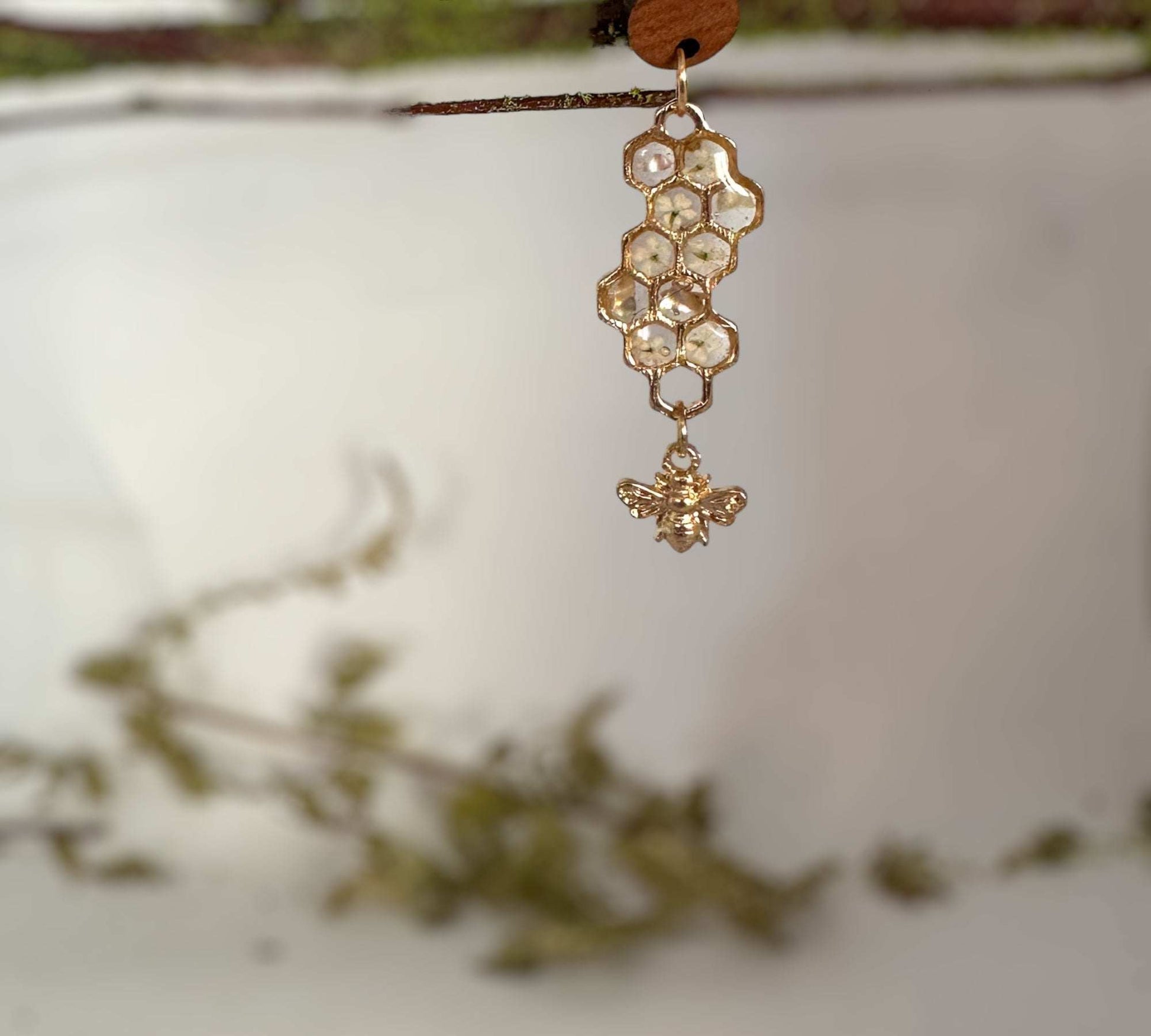 Bee Harmony Earring Set - Handmade Earrings with Pressed White Flowers