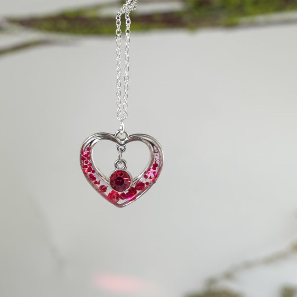 Blooming Hearts: Pressed Flower Petal Heart Pendants & Charms