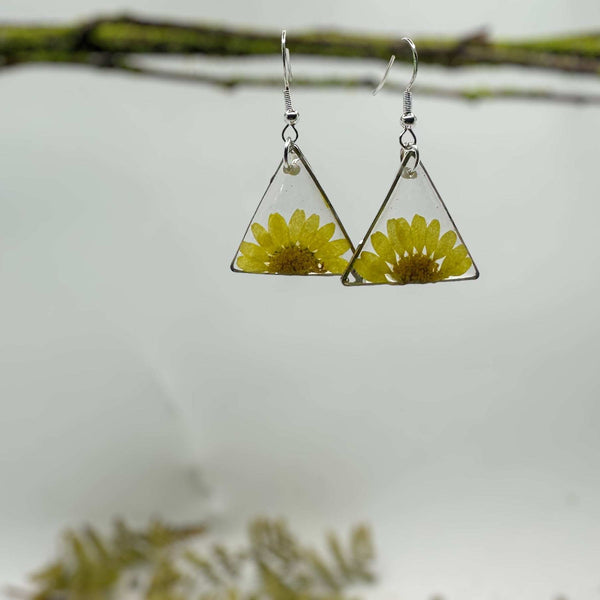 Daisy Charm - Handmade Pressed Flower Petal Resin Earrings