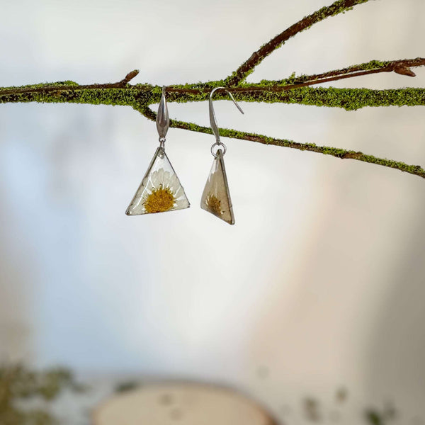 Daisy Charm - Handmade Pressed Flower Petal Resin Earrings
