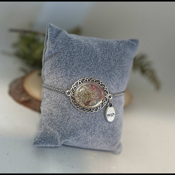 Wishful Whispers - Handmade Nature-Inspired Floral Bracelet 