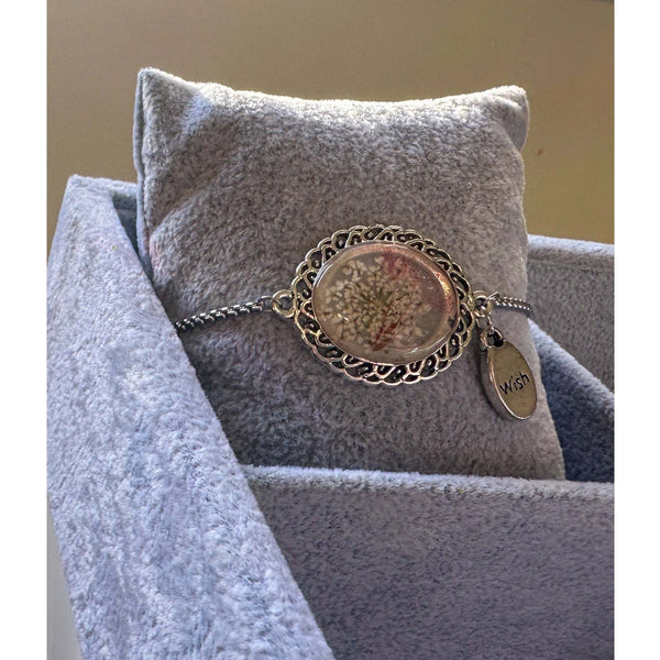 Wishful Whispers - Handmade Nature-Inspired Floral Bracelet 