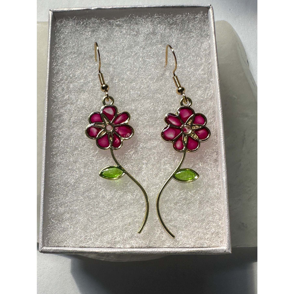 Handmade Quartz Blossom Resin Earrings - Bloom with Nature's Energy