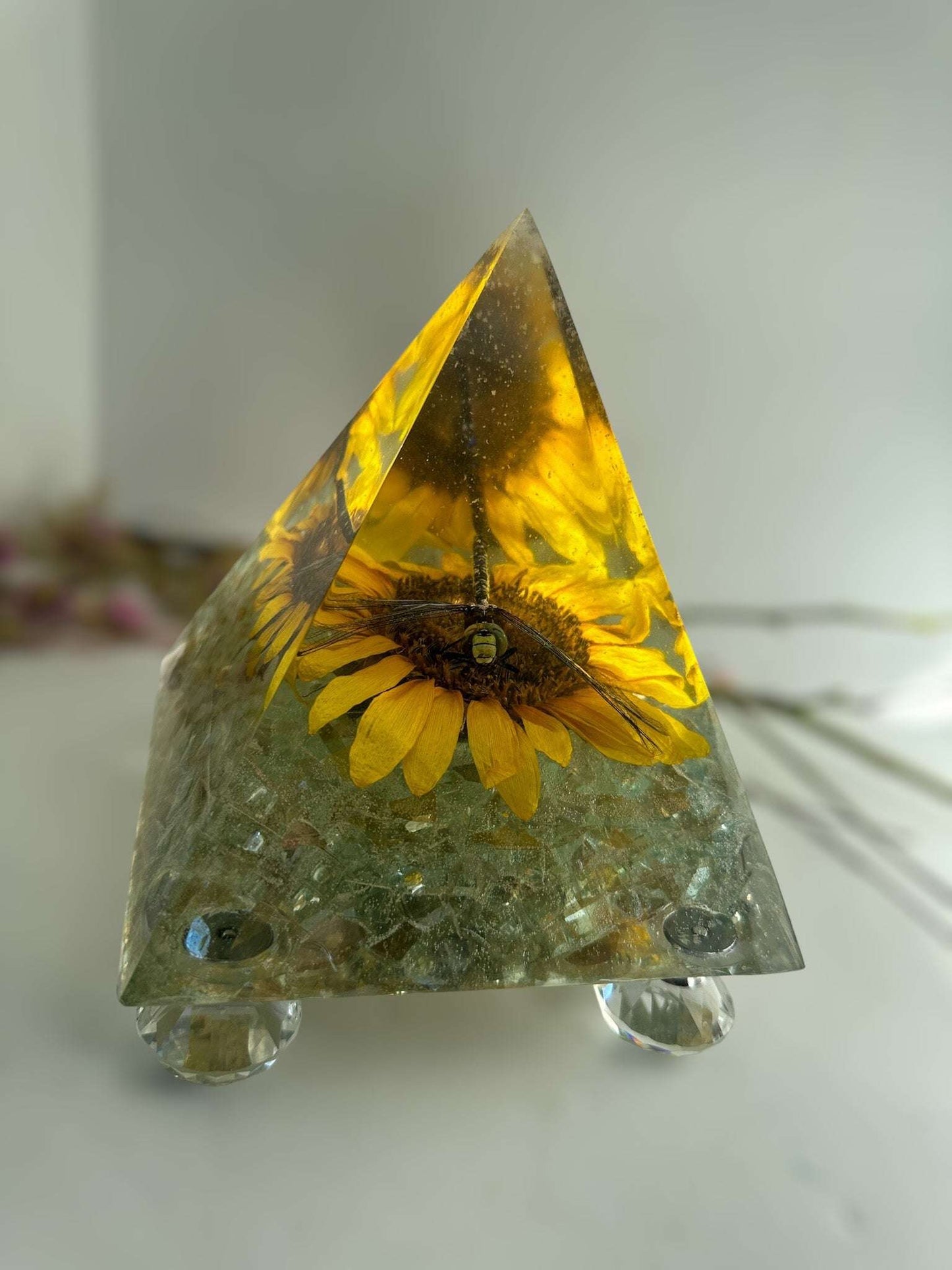 Dragonfly Sunflower Epoxy Resin Pyramid Reflective Glass Home Decor