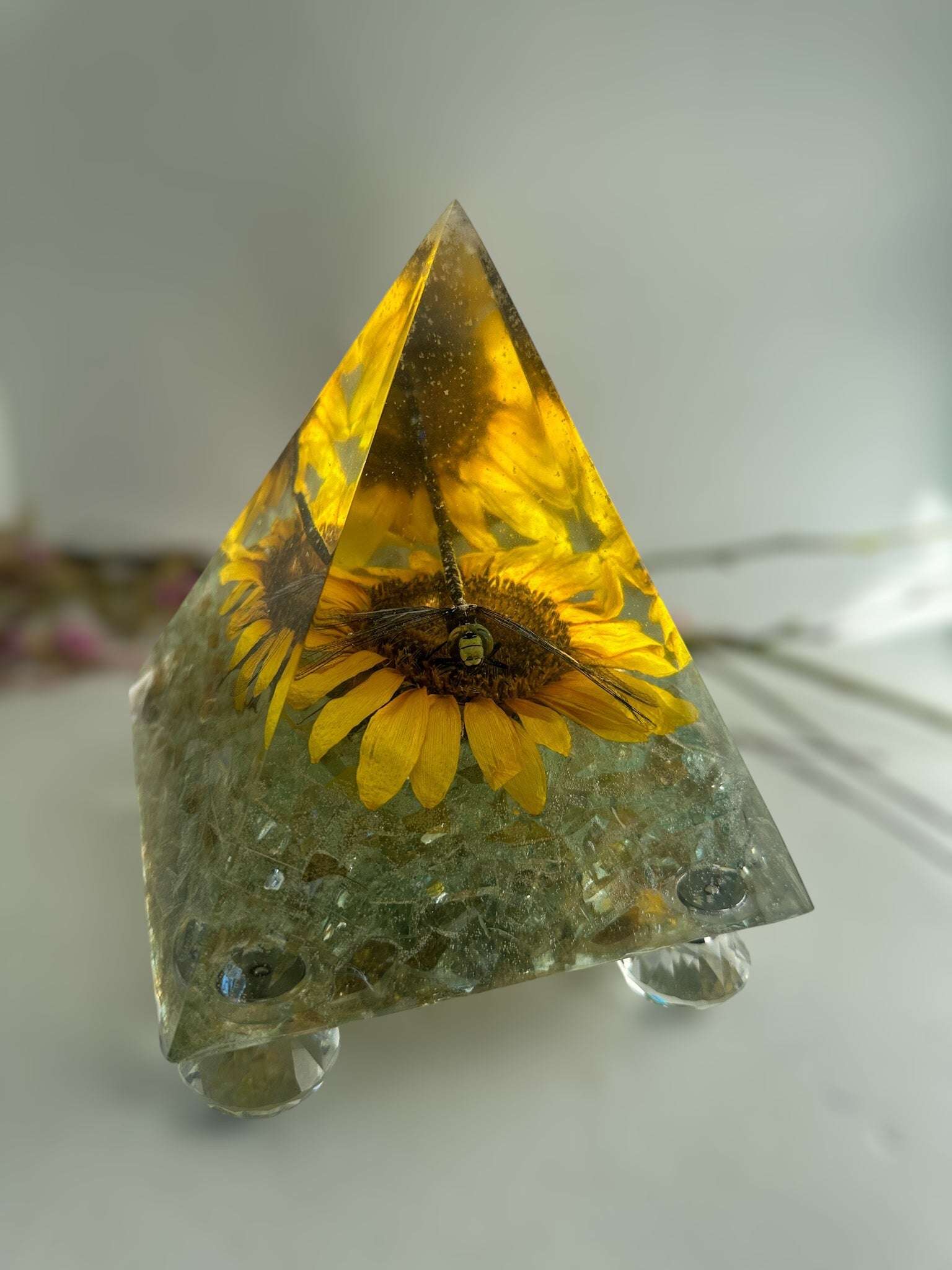 Dragonfly Sunflower Epoxy Resin Pyramid Reflective Glass Home Decor