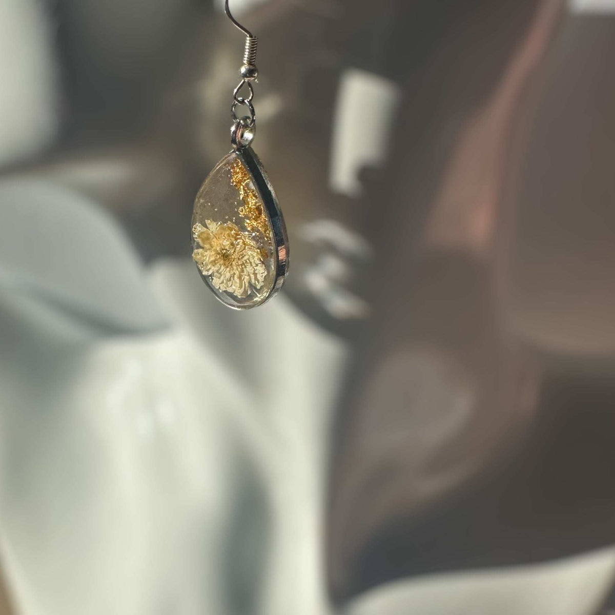 White Petal Dew Drop Floral Earring Set - Handmade with Pressed Flower