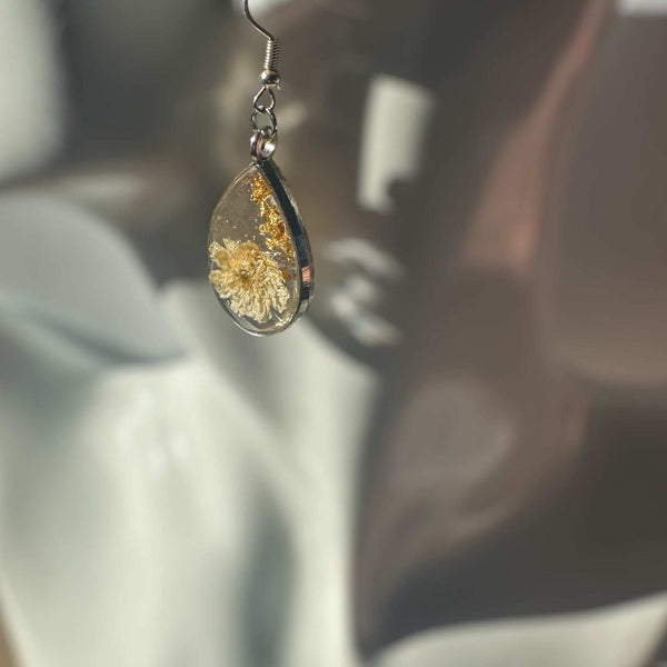 White Petal Dew Drop Floral Earring Set - Handmade with Pressed Flower