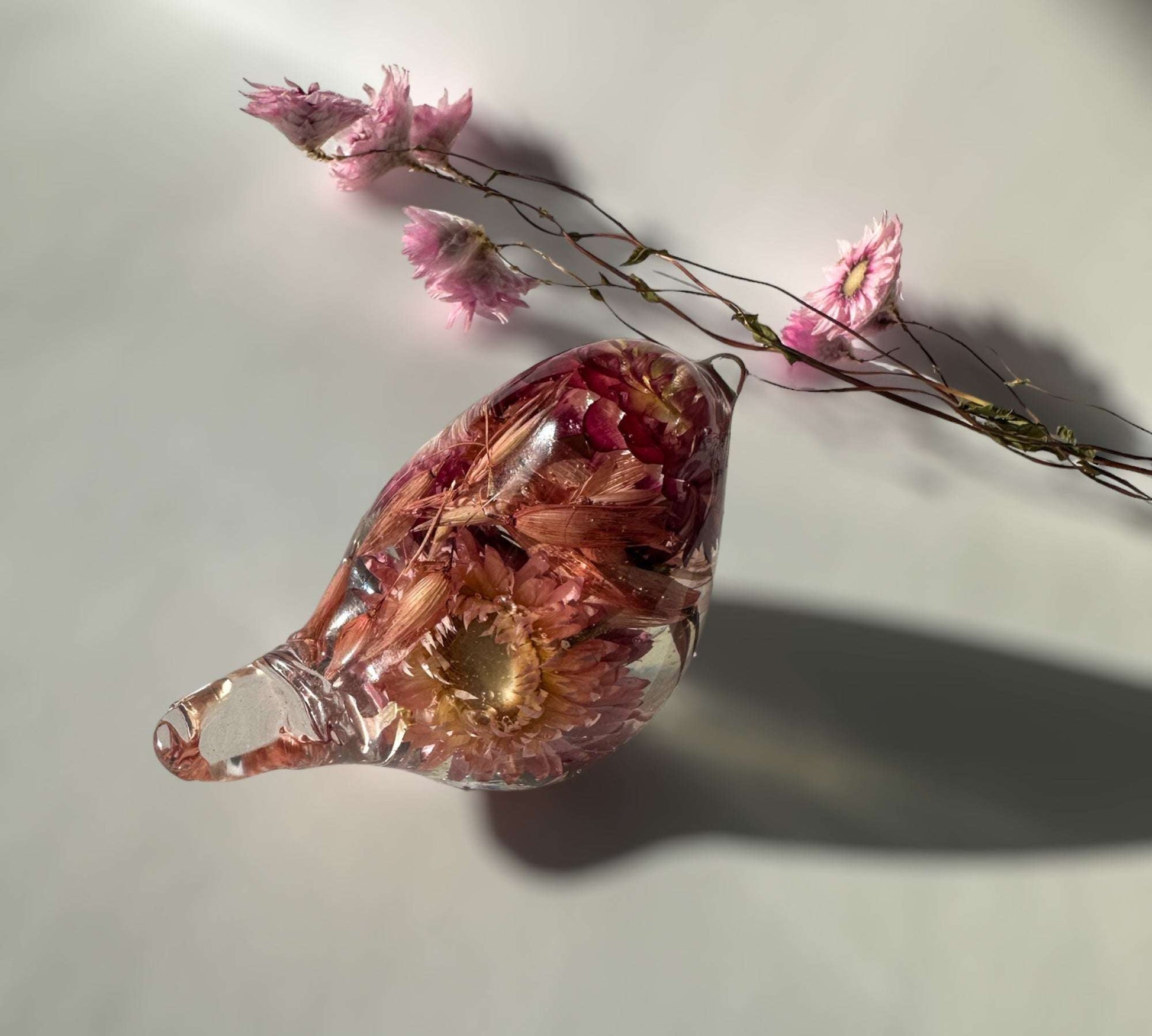 Bird - Spring Time Pink Straw Flower Resin Bird Home Accent