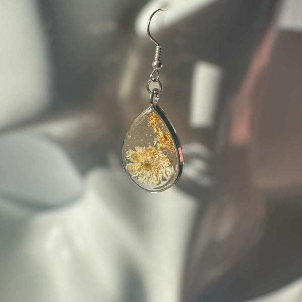 White Petal Dew Drop Floral Earring Set - Handmade with Pressed Flower