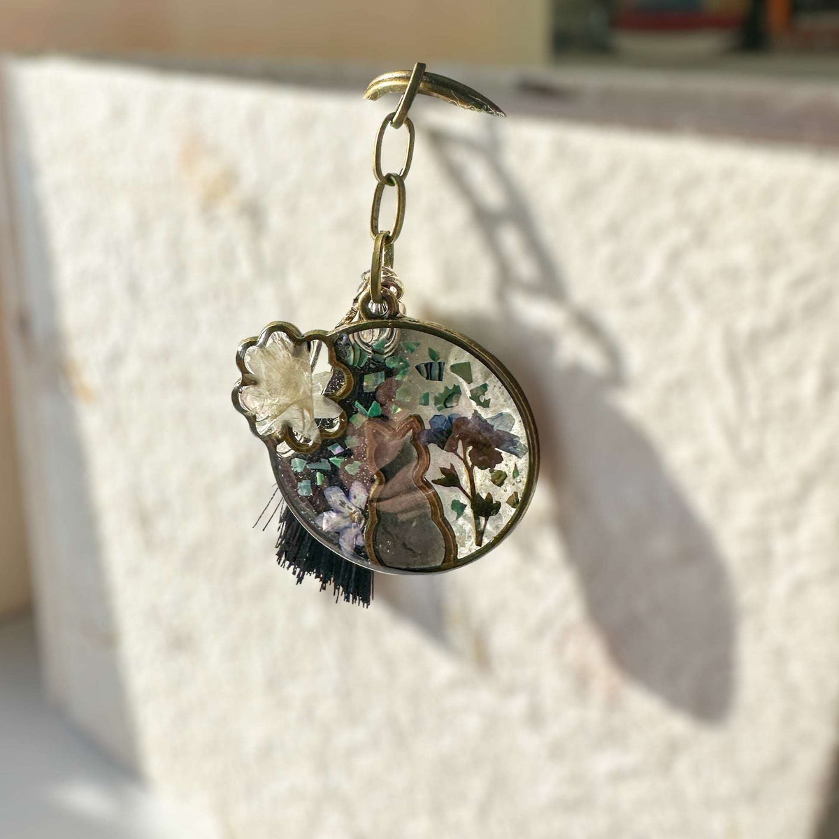 Cat Silhouette Keychains with Real Pressed Flowers Cat Lover Accessory