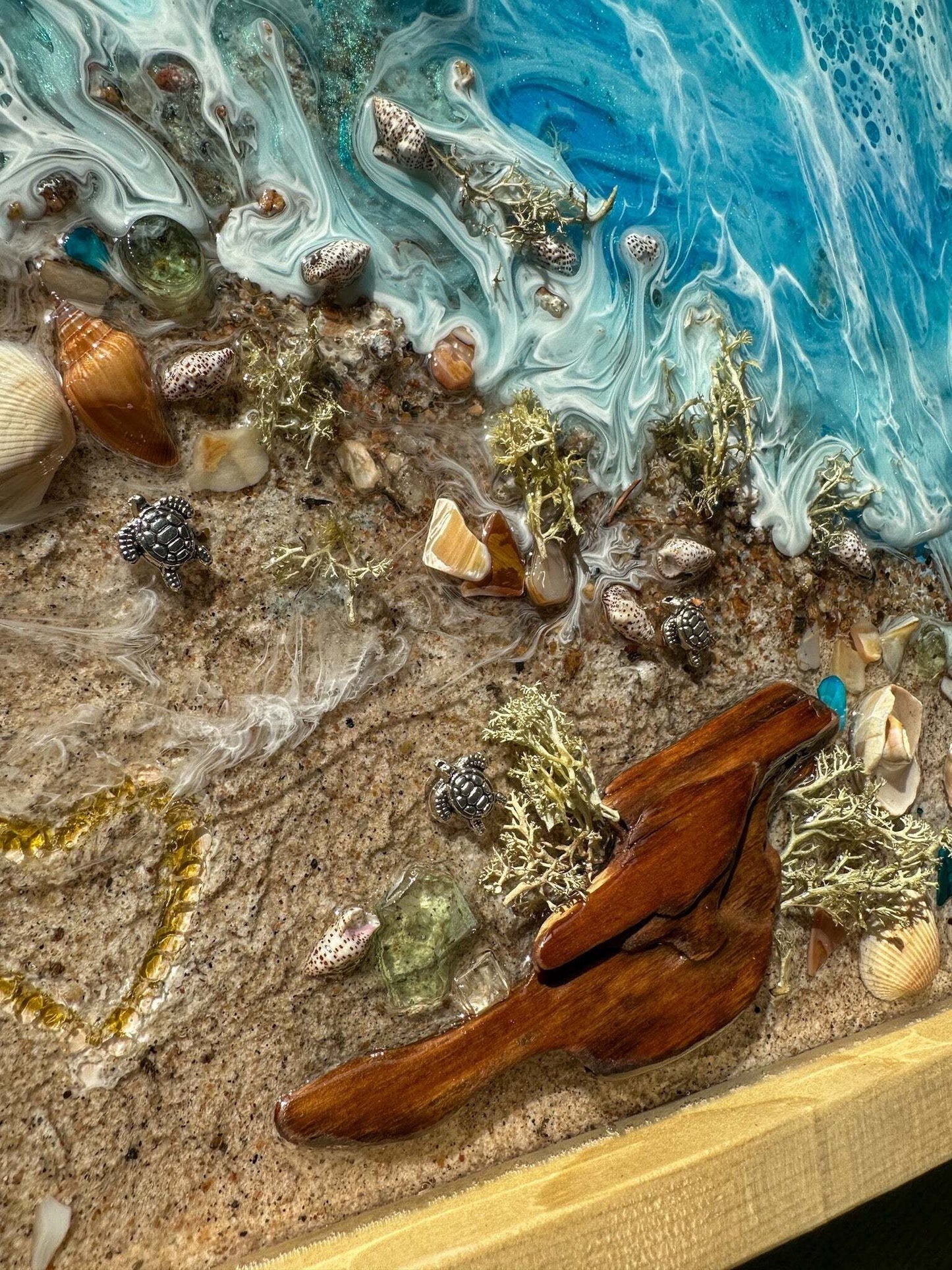 Ocean Resin Art - Seaside Serenity with Sand, Seashells & Turtles