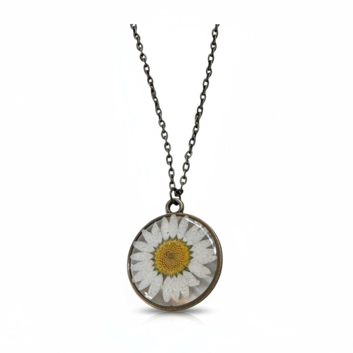 Daisy Timeless Pendant – Real Pressed Flower in Minimalist Resin Charm