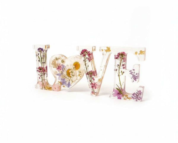 Daisy Floral Love Sign: Sweet Devotion Botanical Art